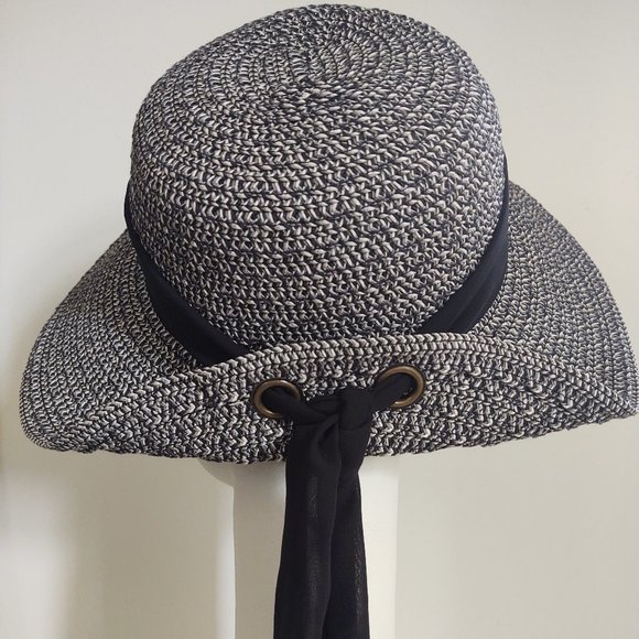 Nine West Accessories - Nine West Grommet Ribbon Fashion Hat New